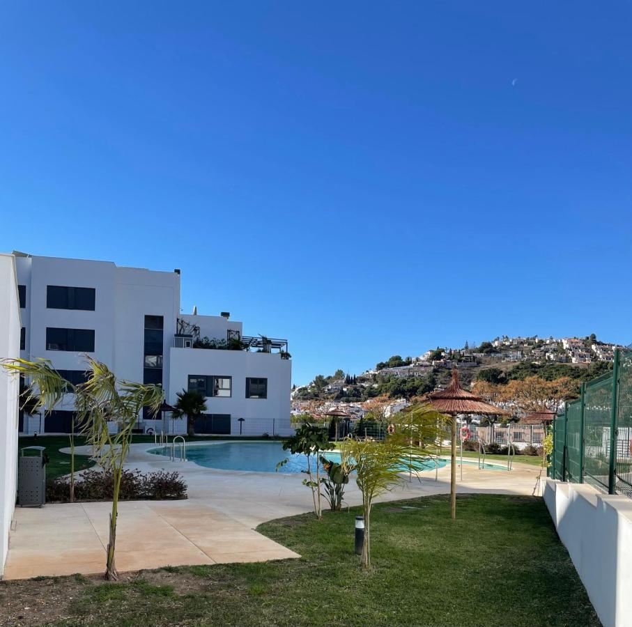 Sunny Penthouse Beach Apartment With Panoramic Views Almuñécar Eksteriør billede