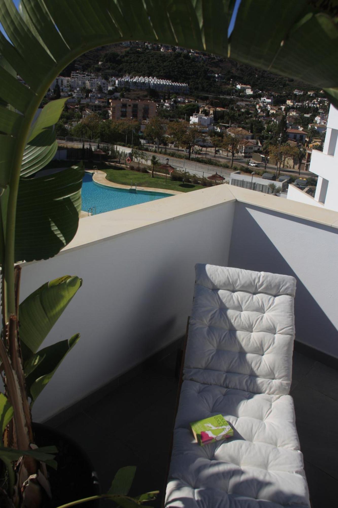 Sunny Penthouse Beach Apartment With Panoramic Views Almuñécar Eksteriør billede