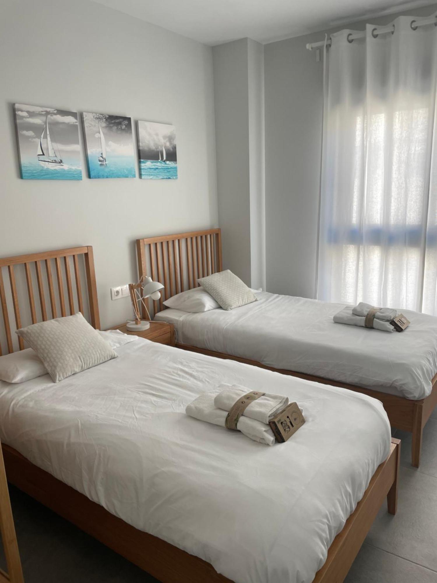 Sunny Penthouse Beach Apartment With Panoramic Views Almuñécar Eksteriør billede