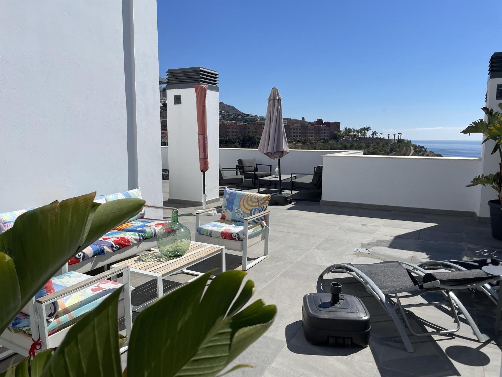 Sunny Penthouse Beach Apartment With Panoramic Views Almuñécar Eksteriør billede